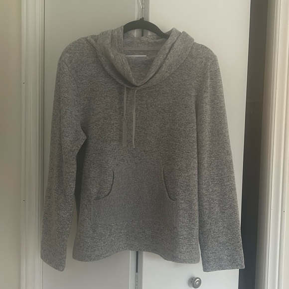 Cozy Top - Picture 1 of 6